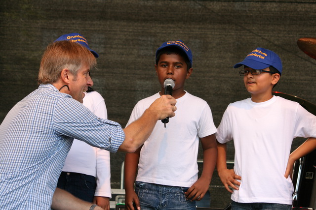 gal/2010/2010 Saitentwist Essen Original Moderation und Kinderbuehne 11.09/2010 Saitentwist 11.09. Moderation Essen Original HIrschlandplat 121.jpg